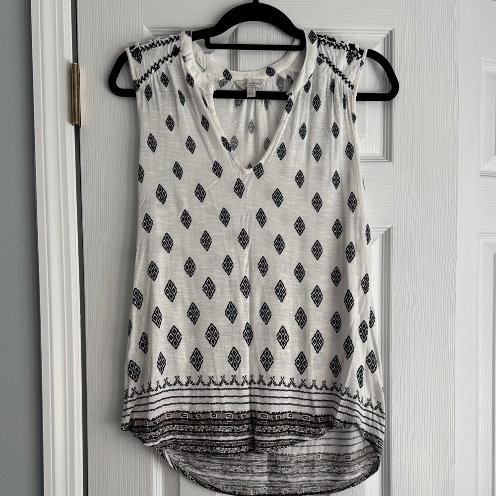 Lucky Brand Black and White Geometric Tank Top